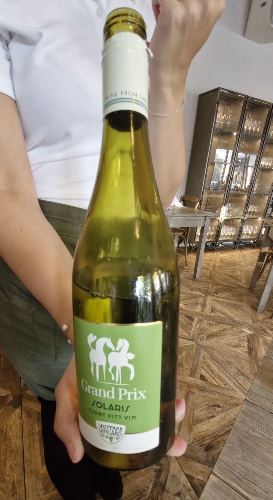 식사0 스케파릅스 빙고드 솔라 그랑프리 Skepparps Vingård Grand Prix Solaris.jpg